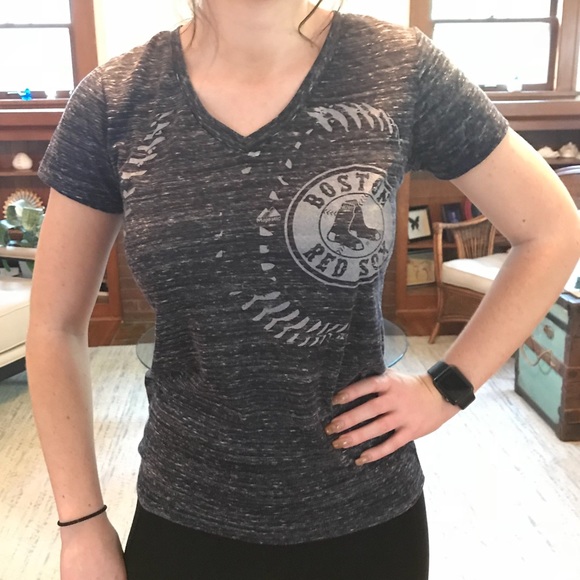⚾️  Boston Red Sox navy slub v-neck t-shirt L ⚾️ - Picture 1 of 4
